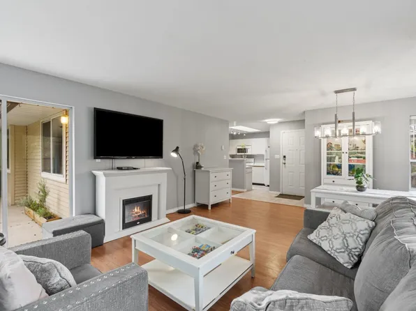 1750 McKenzie Rd #505, Abbotsford, BC V2S 3Z3