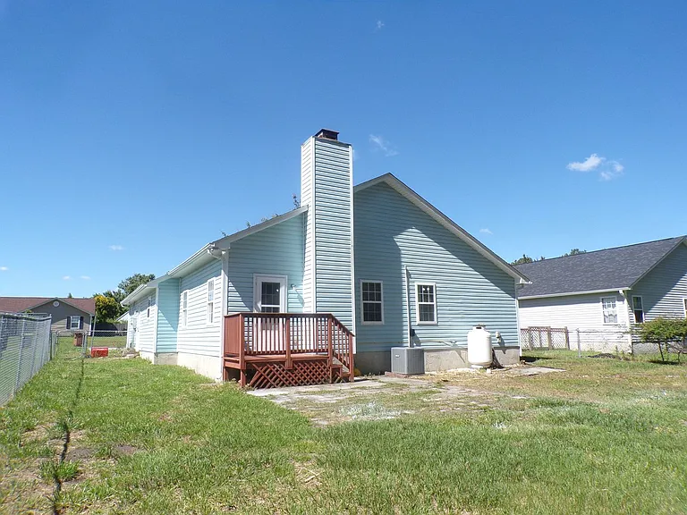 1019 Furia Dr — Photo 6
