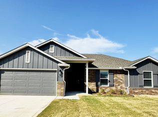 2502 W Center St, Collinsville, OK 74021