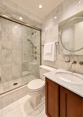 Bathroom, photo 2