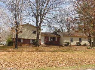 103 Linden Dr, King, NC 27021