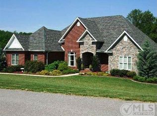 140 Maryview Ct, McMinnville, TN 37110