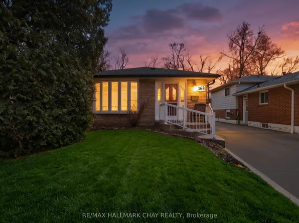 368 Lara Woods, Mississauga, ON L5A 3A9