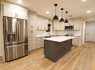 201 Elmwood Cir, Cheshire, CT 06410