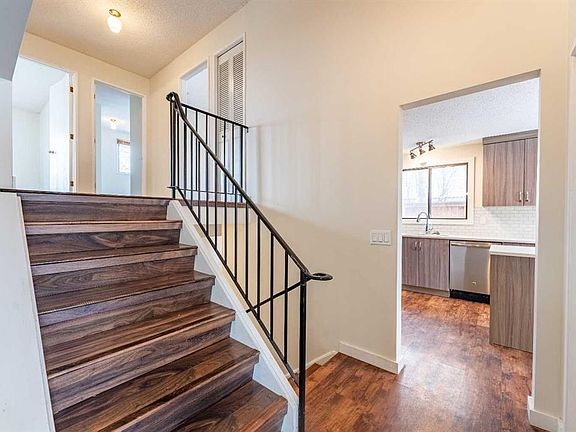 4th image of 15 N Scenic Rise NW