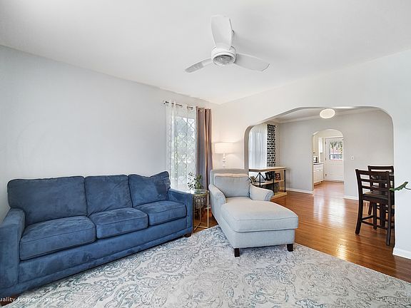 5th image of 360 S Kankakee St