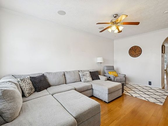 3rd image of 3001 Hamilton Church Rd Unit 424