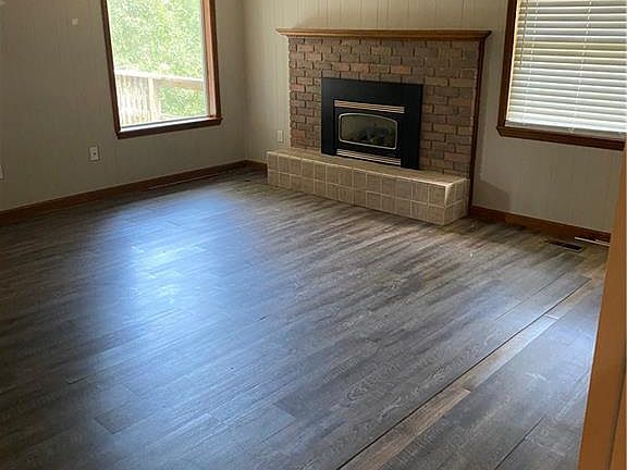 5th image of 28 Littrell Dr