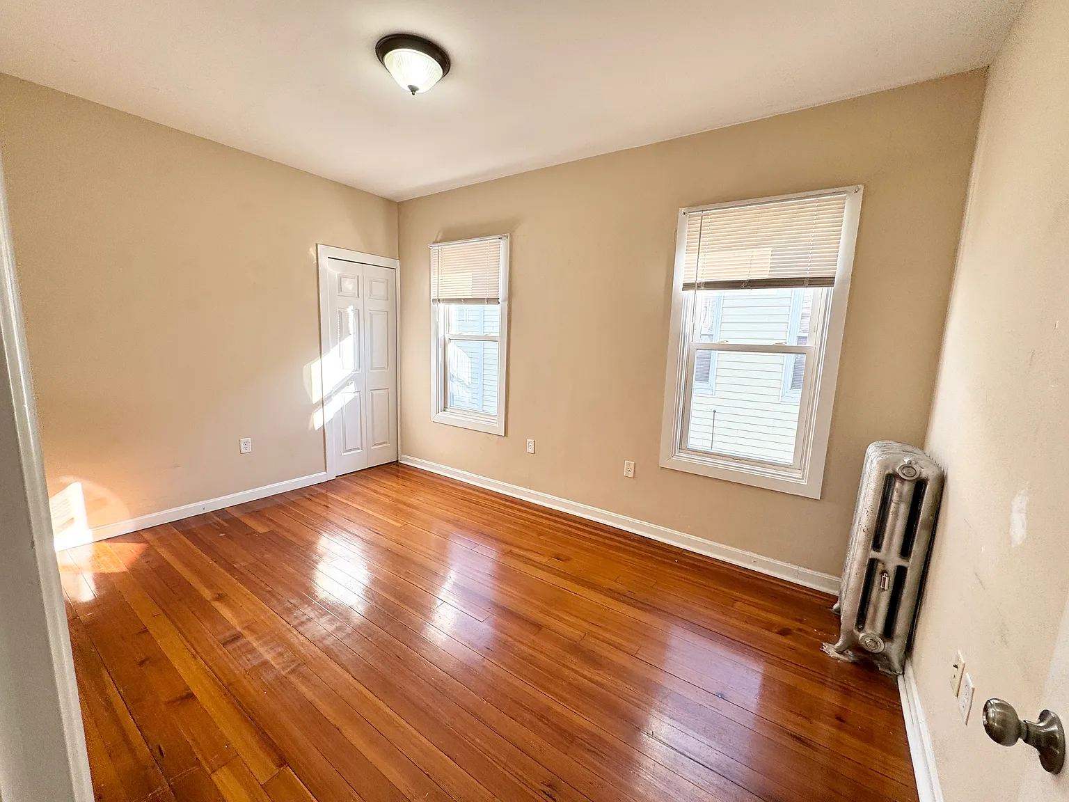 4 bed, $3,600 — Photo 1