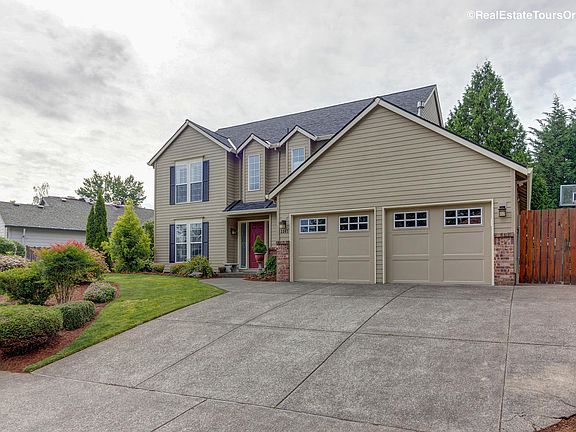 3rd image of 2348 NE Estate Dr