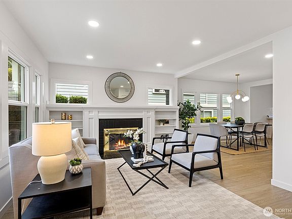 4th image of 2020 33rd Avenue S