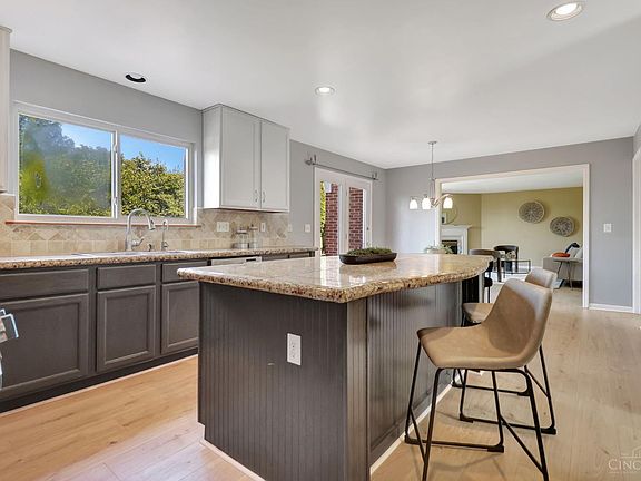 2nd image of 9549 Atchison Ct