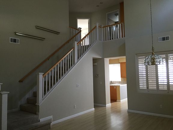 4th image of 431 River Rock Ct