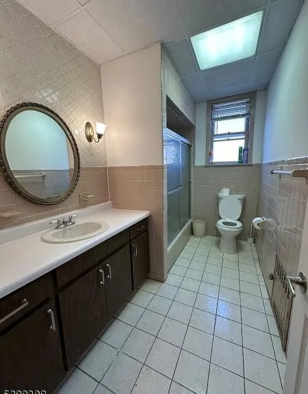 156 Franklin Ave — Photo 15