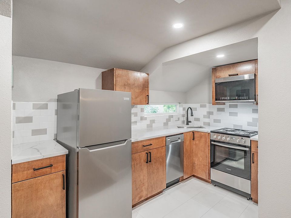 1st image of 3008 McPherson Ave APT D