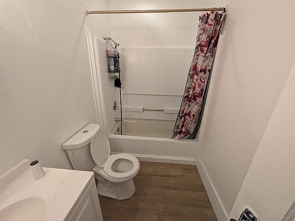 3rd image of 9302 Denison Ave #4