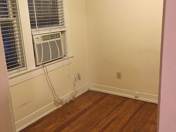 2nd image of 2111 Belmont Blvd APT 1