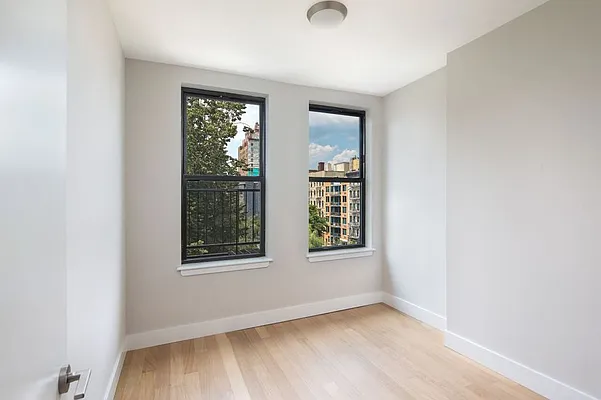 Rented by Corigin Management | media 19