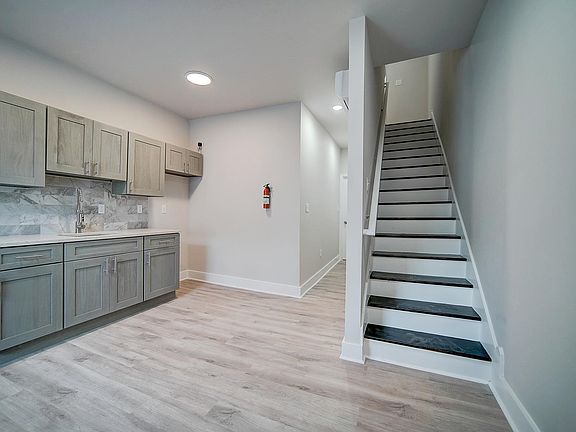 Kitchen includes stove and Fridge