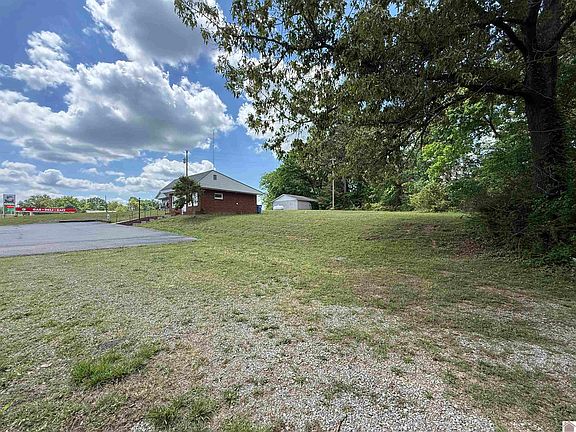 5th image of 1036 Canton Rd
