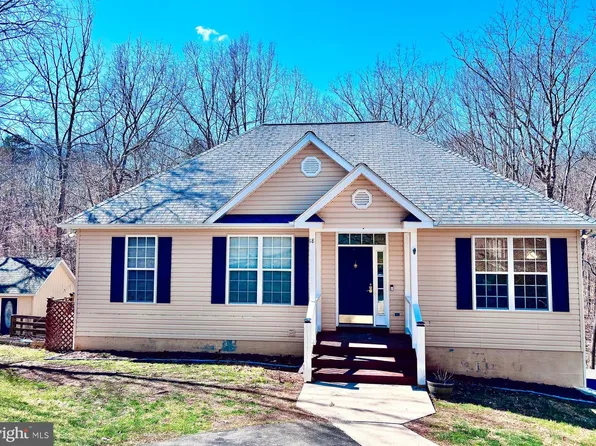 18 Chickasaw Pl, Palmyra, VA 22963