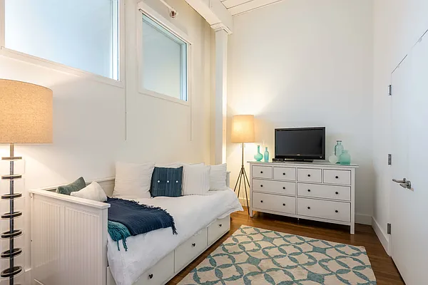 Rented by NY Casa Group | media 13