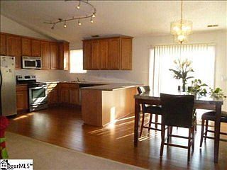 5th image of 36 Leone Ave