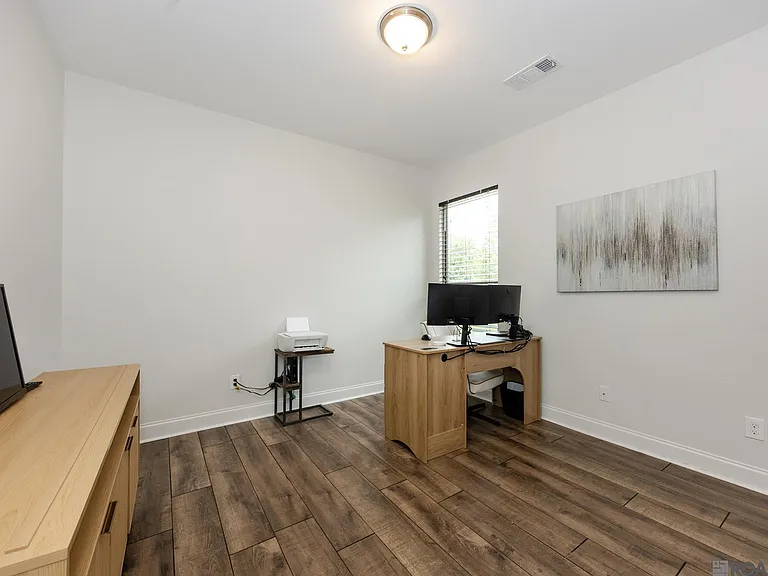 10425 Grace Ln — Photo 13