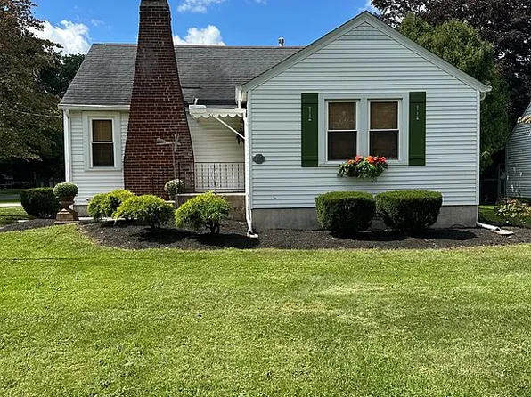 109 Elm St, Milan, OH 44846