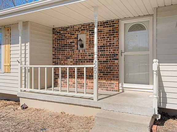 3rd image of 2601 NW London Dr