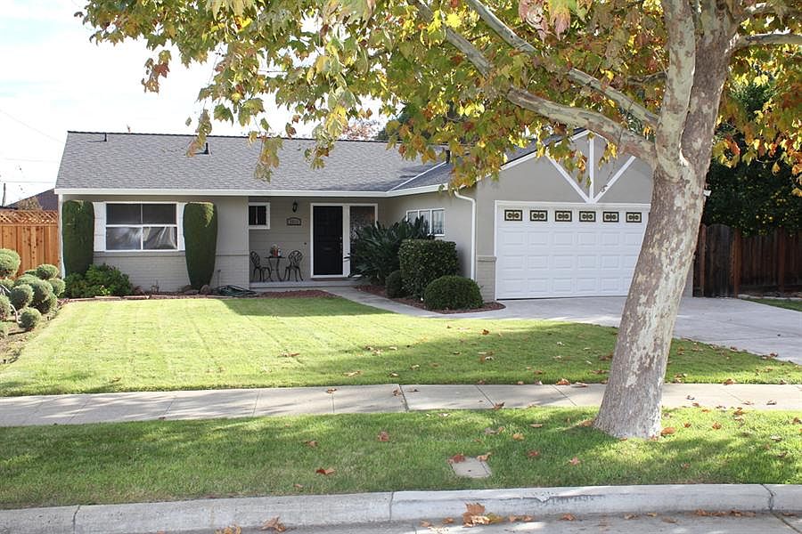 1st image of 2544 Fuchsia Dr