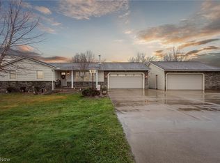 8427 Krabill Rd, Sterling, OH 44276