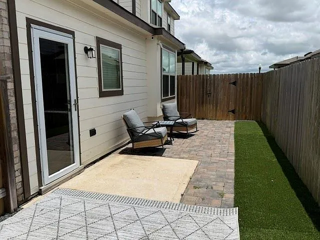 7118 Elgin St — Photo 15