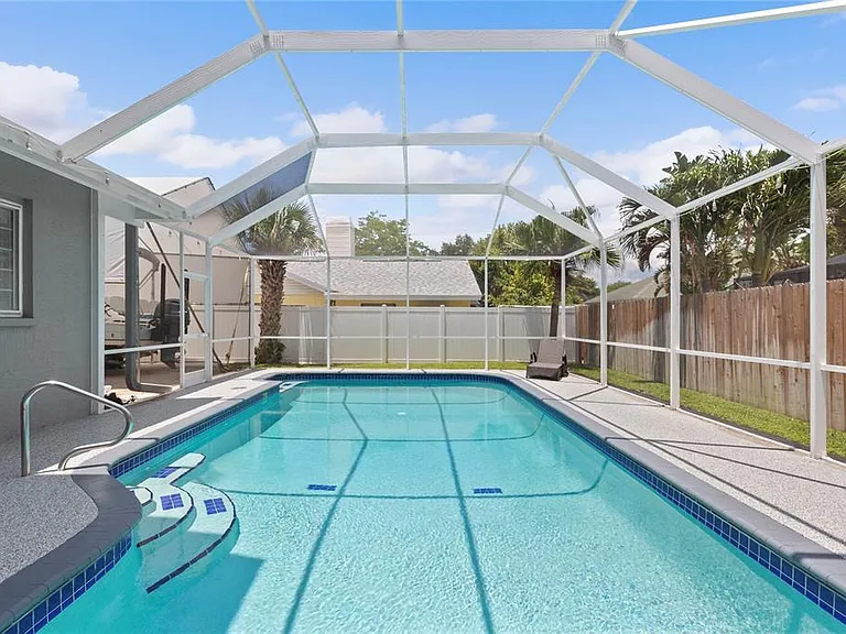 1925 Marla Ct — Photo 3