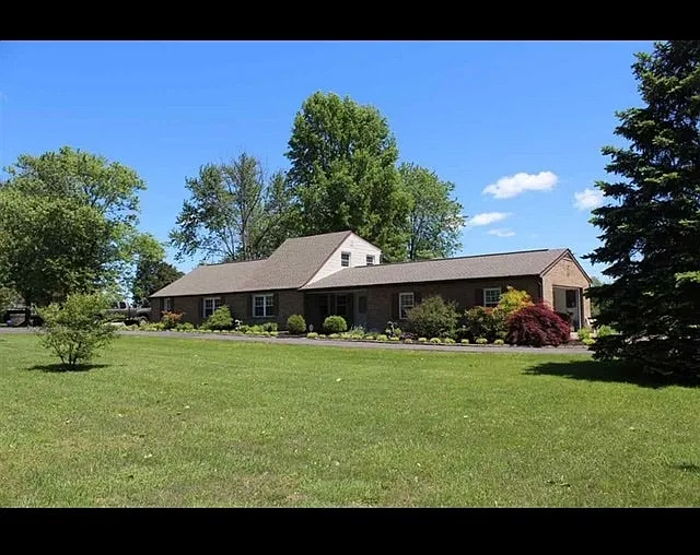 6516 Camp Ernst Rd — Photo 1