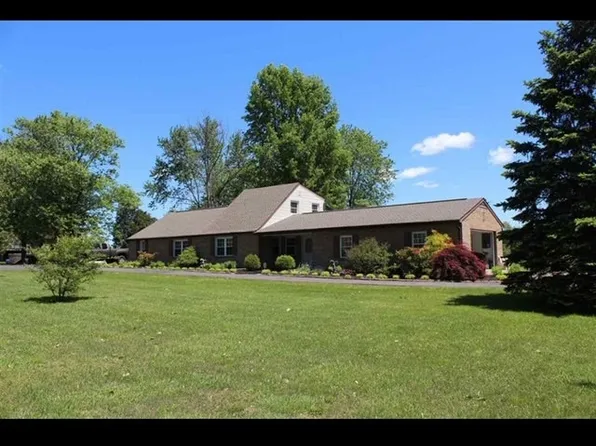 6516 Camp Ernst Rd, Burlington, KY 41005