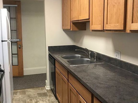 2nd image of 430 Packard St APT 1