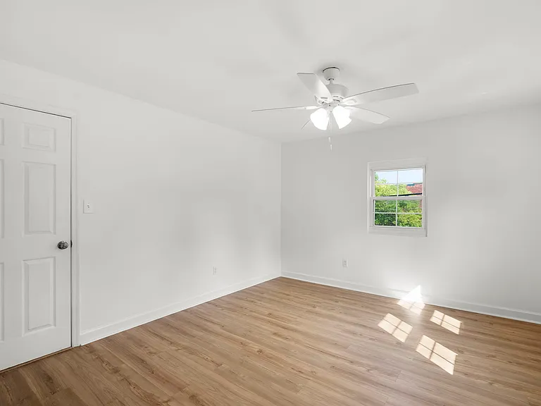 138 Maryland Park Dr — Photo 20