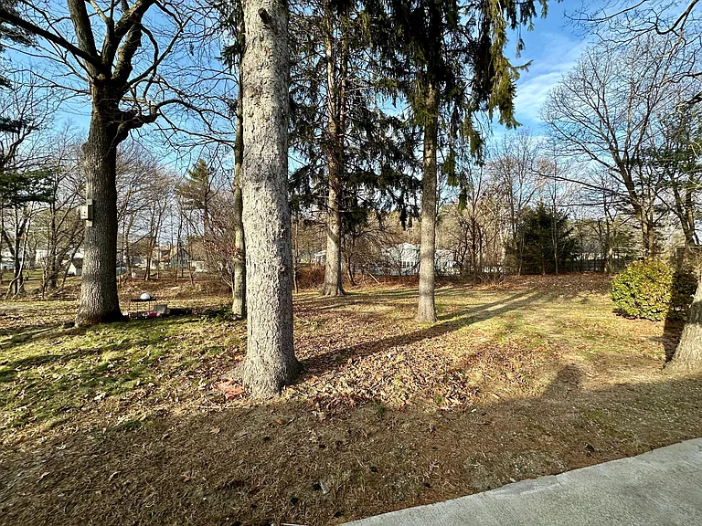 14 Stanley Rd — Photo 14