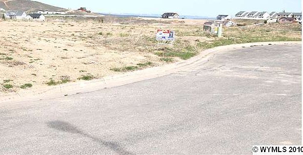 1st image of 121 Skyline Dr
