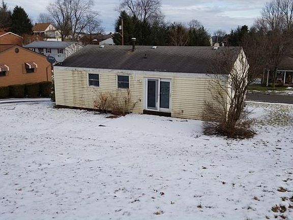 3rd image of 757 Idaho Dr