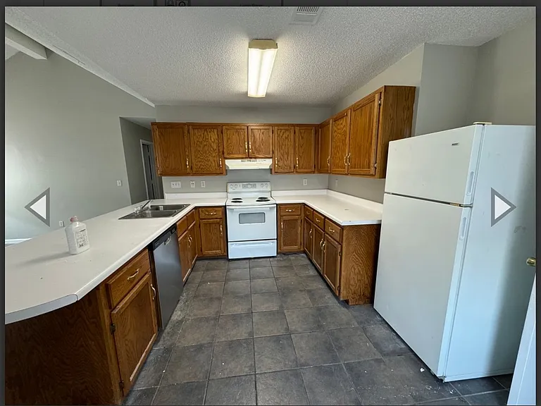 138 Cypress Cir — Photo 13