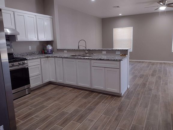 2nd image of 400 Lomaland Dr