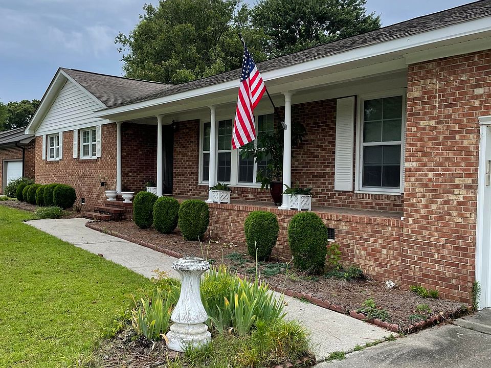 1st image of 223 Leon Drive