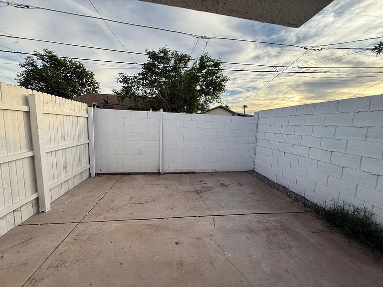 1509 E Roosevelt St — Photo 10