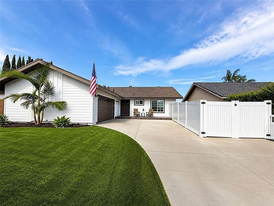 1st image of 24321 Encorvado Ln