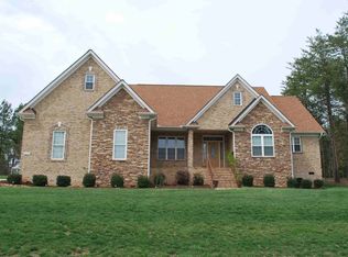 219 Honeysuckle Creek Loop, Mooresville, NC 28117