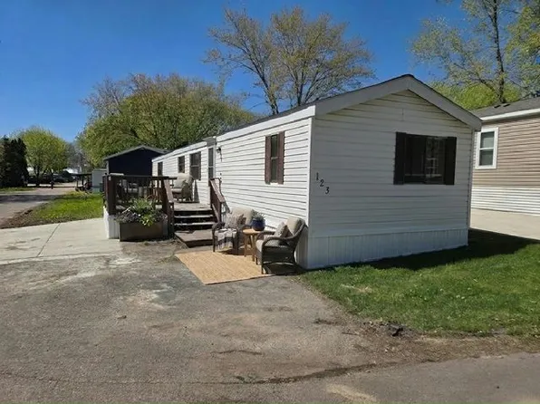 123 Jaybee Ln #124, Mankato, MN 56001