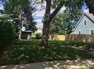 612 E Battell St, Mishawaka, IN 46545