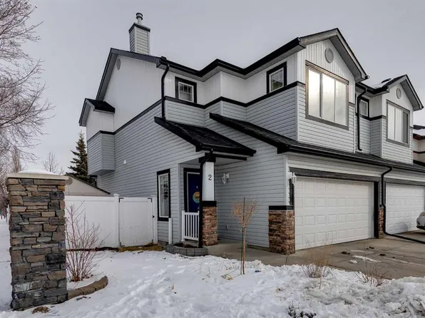 2 Everridge Vlg SW, Calgary, AB T2Y 4Z1